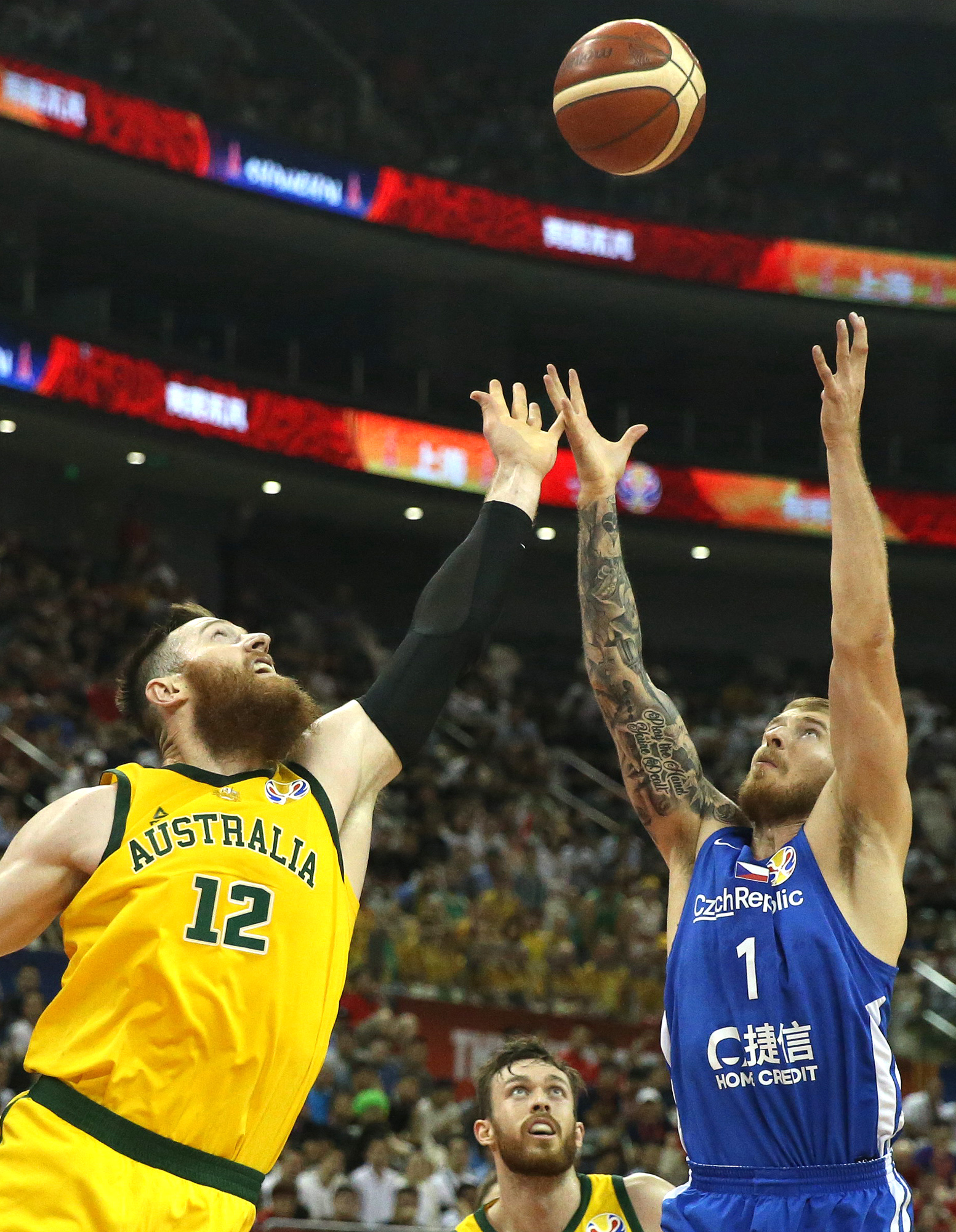 雷速-浓眉哥关键节点大胜，澳大利亚队带队取胜！的简单介绍