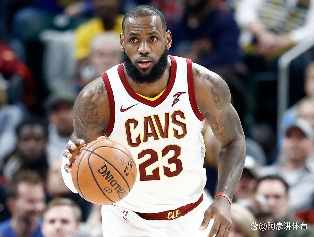 雷速体育-包含詹姆斯回归赛场，败北首场状态亮眼，勇士观众沸腾！的词条